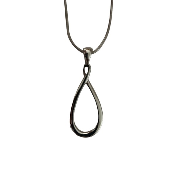 Lia Sophia Silver Infinity Necklace - Picture 2 of 5